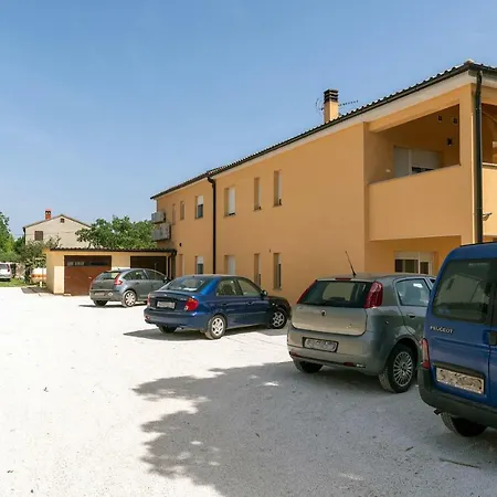 House Buzdonka *